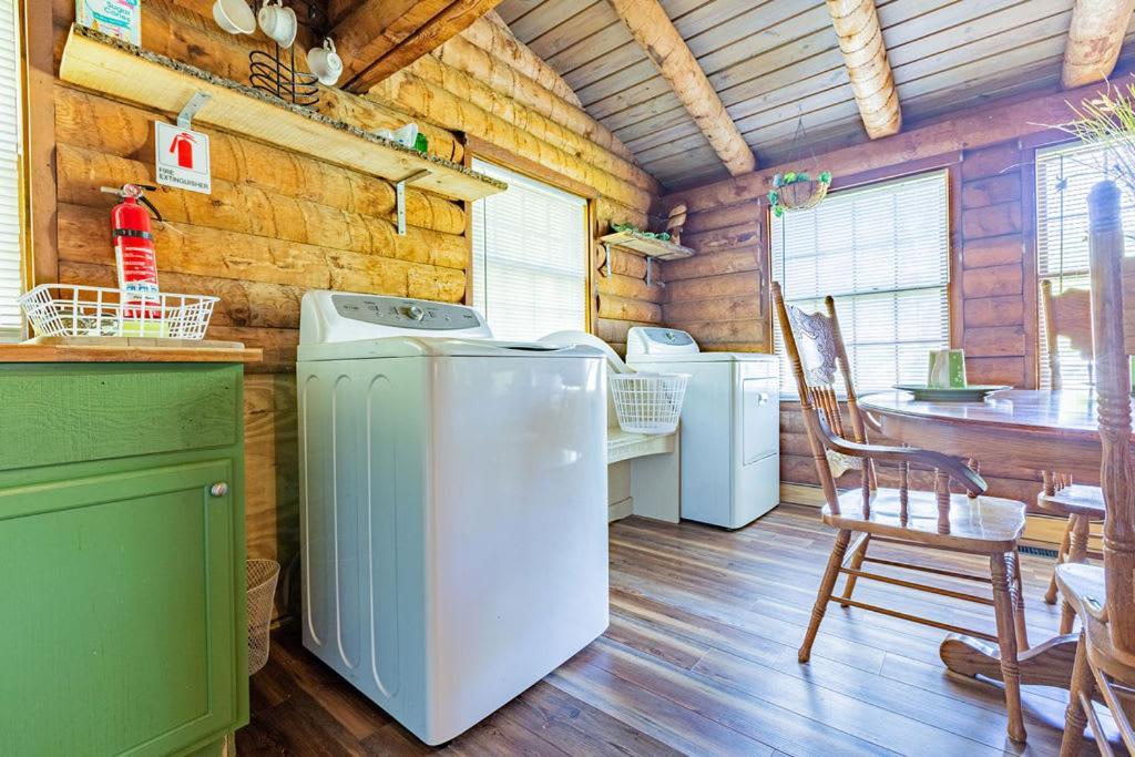 Authentic Log Cabin Mins From Chatts Best Sites Villa Chattanooga Eksteriør bilde
